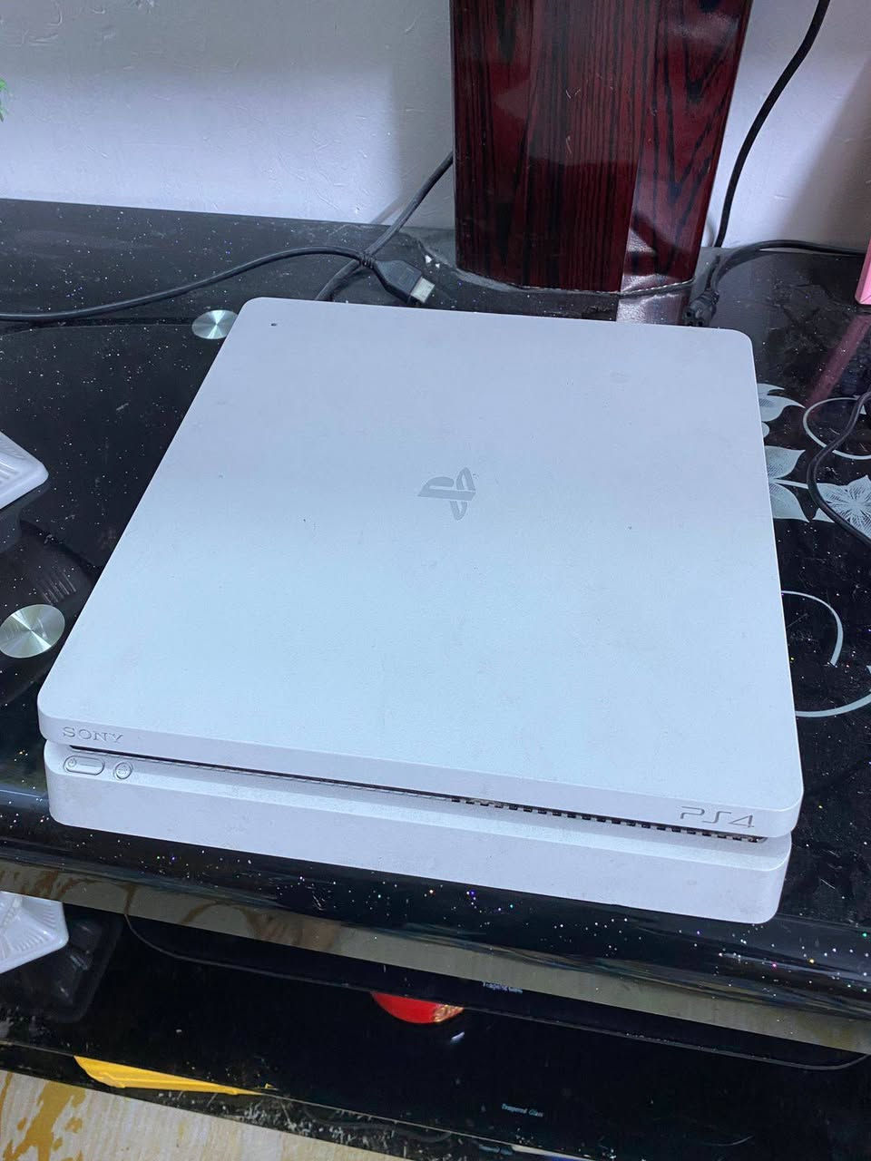 السلام عليكم ورحمة الله بلي فور سلم نصف تيرا مع يدة اصلية و تجارية يو بي اس البلي ما مفتوح مع أقراص السعر 325 وبي مجال بدون أقراص السعر 260 الرقم ***********
