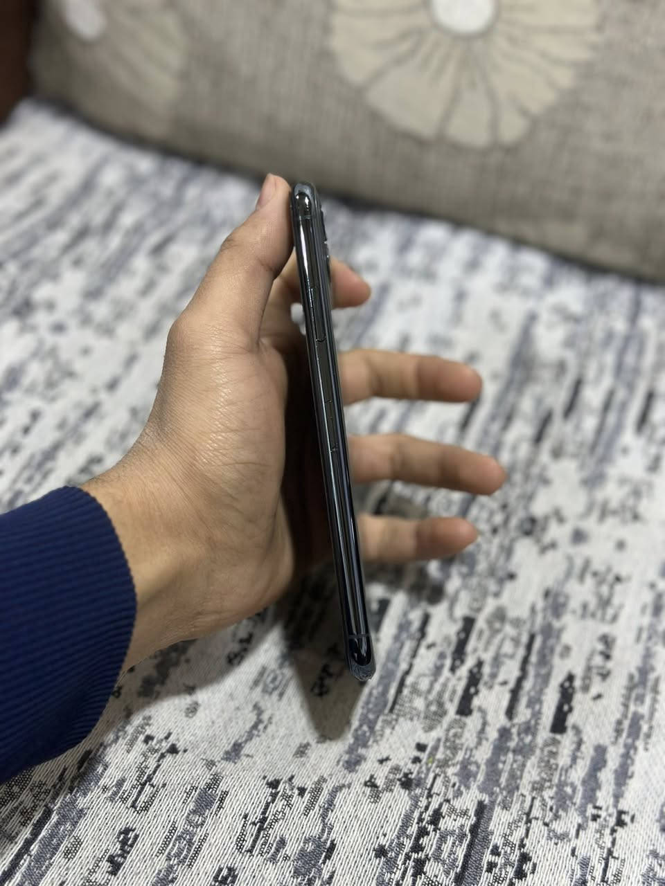 السلام عليكم 

ايفون 11 برو ماكس ذاكرة 256 بطارية 75 
ياباني شرق اوسط M J/A ( وتررررر برووف)
الجهاز ع وضع الشركة نظافة مليااار
غراضة شاحن فقط

السعر 335 وبي مجال كلش بسسيط
للأستفسار ***********
