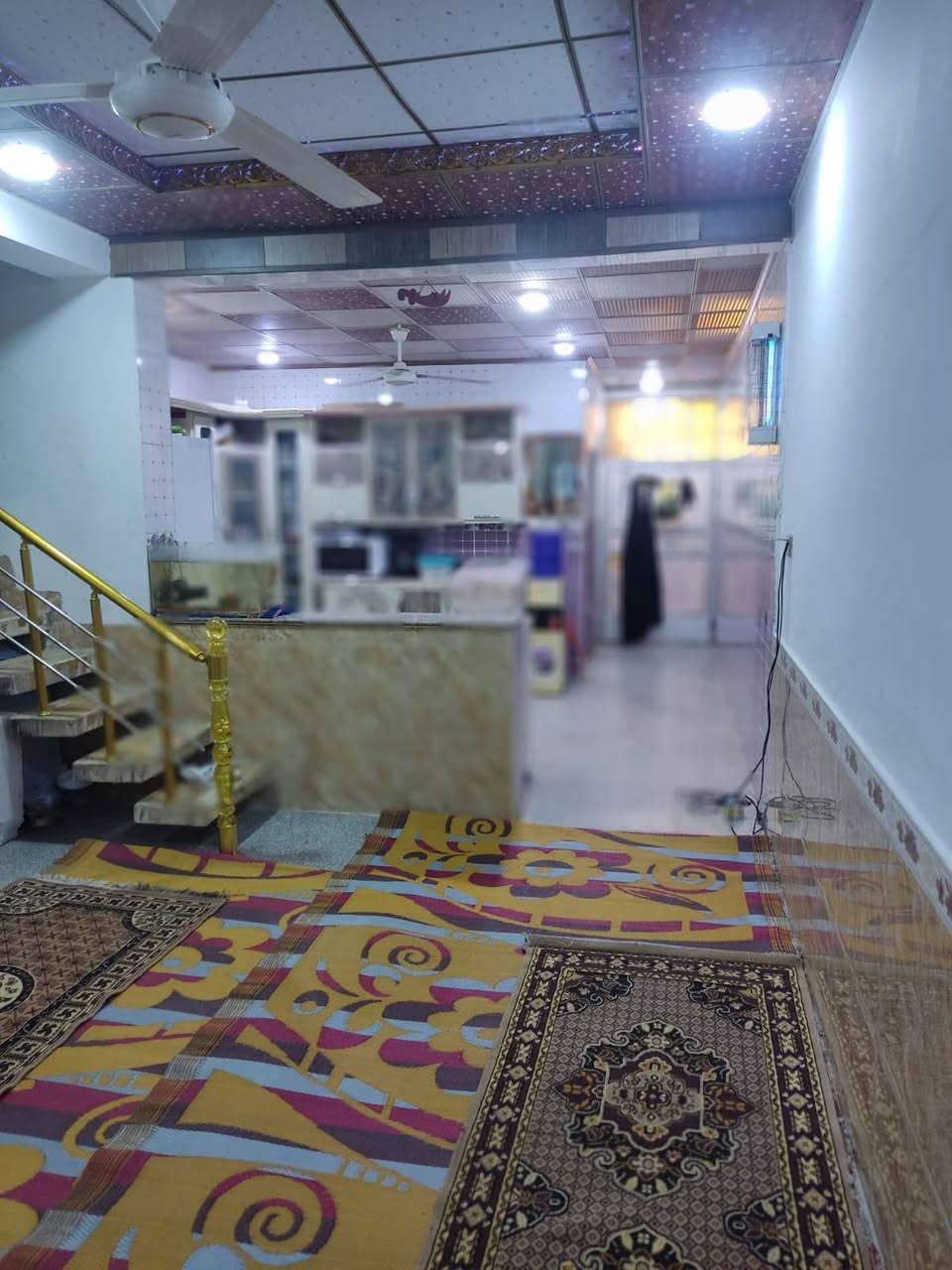 ياالله مكتب الجبوري للعقار بلخدمه ***********
دااار للللبيع مساحه 100متر حي ميسان قطاع76الشريط شارع 10خلف شارع العام طابقين 3غرف نوم 2صاله استقبال صحيات عدد 3الغرف اسويت 
صب كونكريت درجه اولى سعر 150مليون مع المجال الاستفسار والاتصال وات ساب بلخدمه ***********
