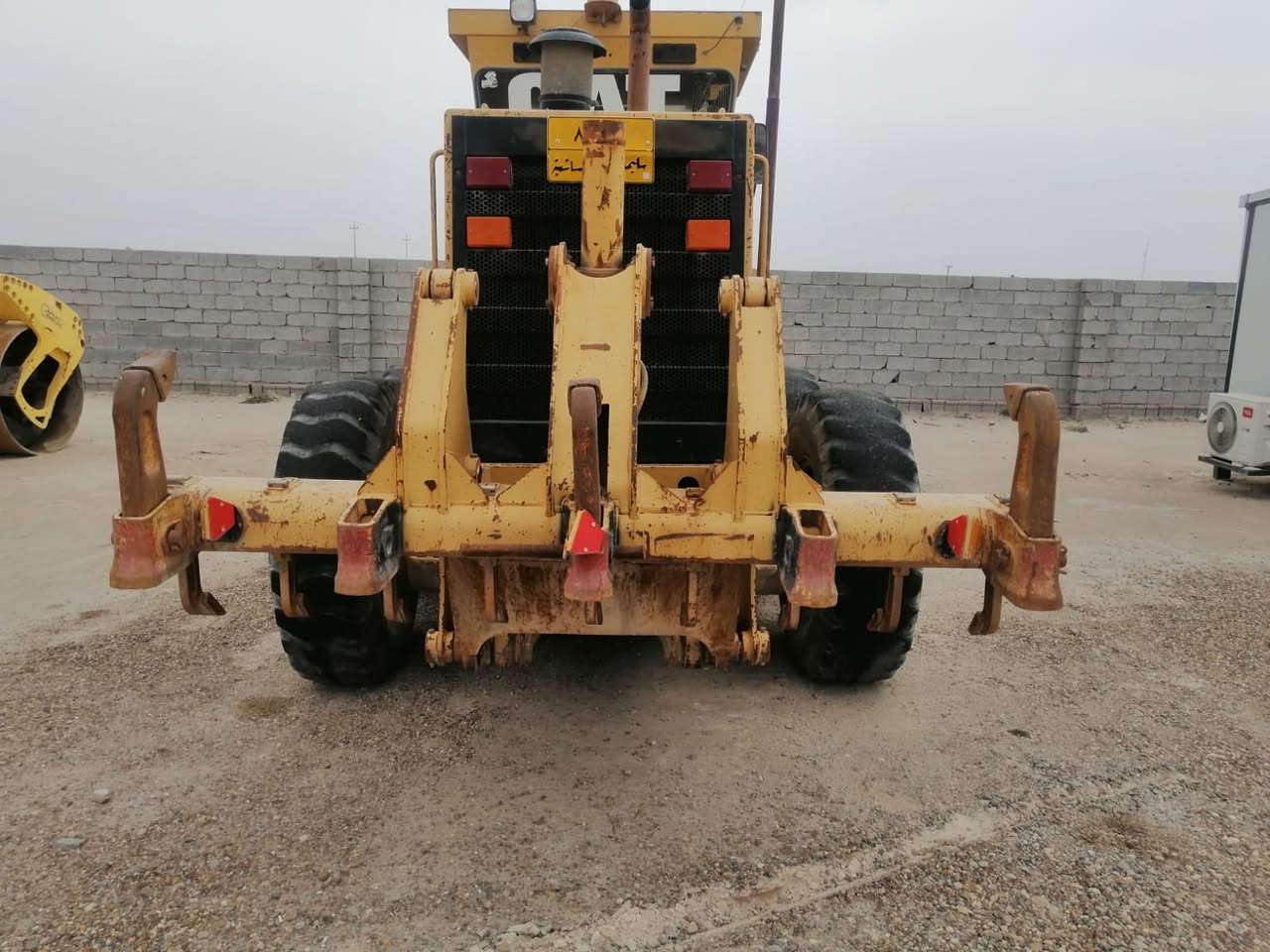 سلام عليكم مكلف بالنشر
كريدر… H 12… موديل 1999/
مكفوله كير محرك مجموعه مضخه رفع على وضع الشركه 
بم ونوزل محرك سوبر 
رقم سليمانيه بسم صاحبها 
العنوان التاجي المكينه جاهزه للعمل 
السعر 7 ونص بيها مجال قليل
 *********** 
@
