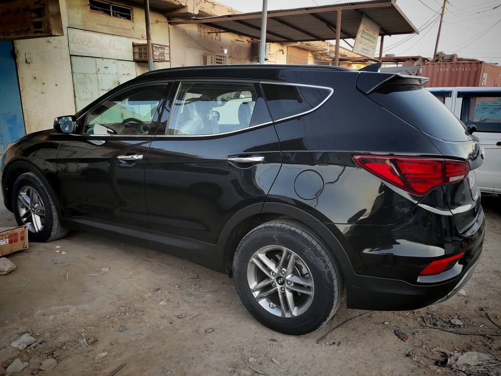 السلام عليكم. سنتافي موديل ١٨ امريكي ضرر فيضانات تعمل وتسير. بالعراق بيهه جاملغ وبنيد.
السيارة بصمة
كشن كهرباء
اشاير بالمري
ترحيب
محرك ٢٤٠٠ جدي اي
رقم ميسان دولي باسمي
السعر١٤٠
*********** عمارة, ميسان
