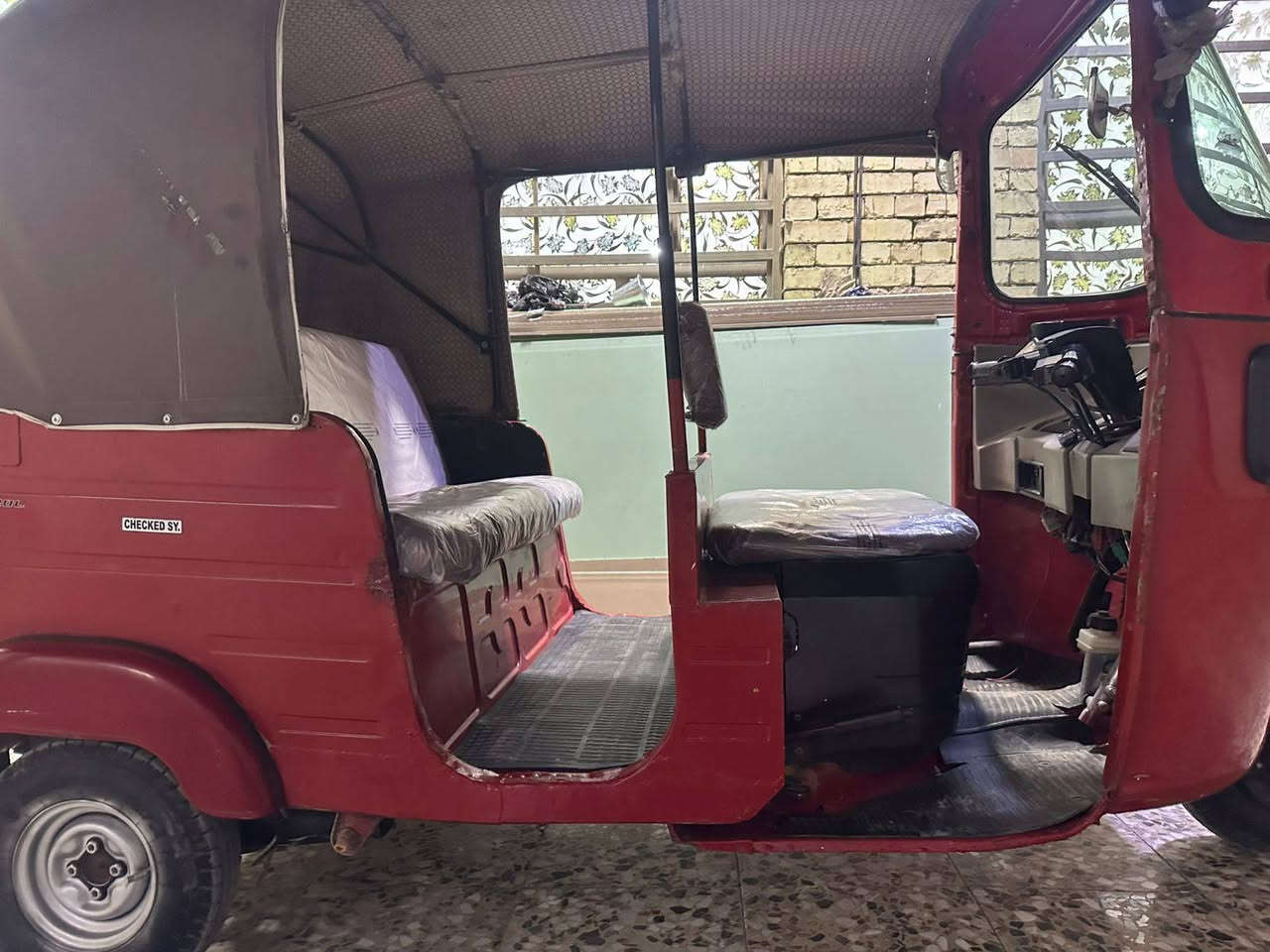 تكتك للبيع موديل 2018شهر 10 رقم وسنويه نكليوي شراي يتصل على رقم ***********
