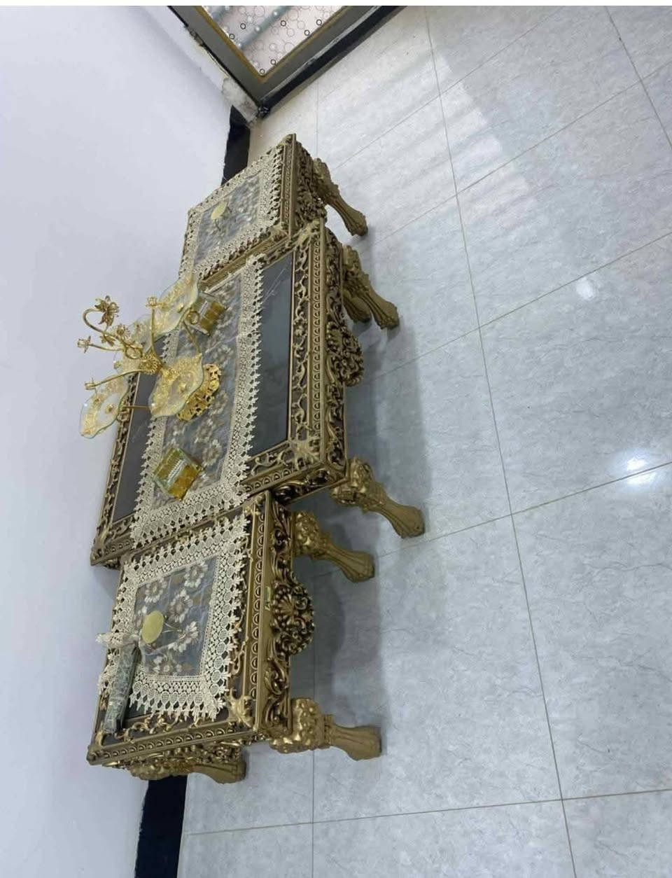 ديوان خشب عراقي ثقيل جدا دنكة دوشمة محمد البكوع ب80 الف وميز وطبلتين ملكي جدد ب75 الف بيع مستعجل


**إذا كنت صاحب هذا الإعلان وتريد حذفه لأي سبب، رجاءا أرسل رسالة إلى الدعم الفني**