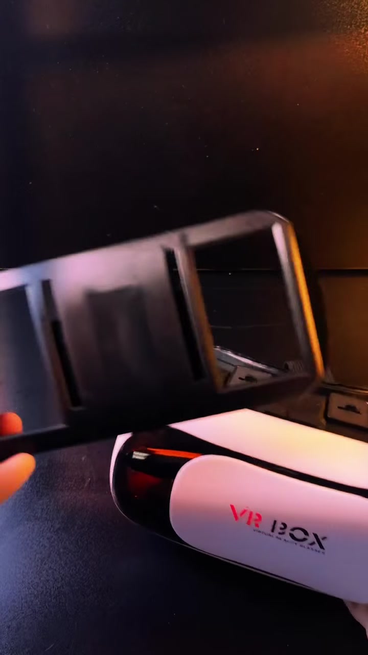 🎮✨ نظارة الواقع الافتراضي VR BOX 

استمتع بعالم جديد كلياً من الترفيه! 

🔹 رؤية ثلاثية الأبعاد (3D) مذهلة 
🔹 متوافقة مع جميع أنواع الأجهزة 
🔹 سهلة الاستخدام ومريحة 
🔹 صورة واضحة وتجربة واقعية 

👻 ادخل جو أفلام الرعب 
🎬 تابع مسلسلاتك وأفلامك المفضلة 
🎮 عِش تجربة الألعاب وكأنك داخلها 

📱 تدعم فيديوهات 360 درجة من اليوتيوب 

🔥 لا تفوّت التجربة! 
📦 متوفرة الآن 

#explorar #العراق #explorepage✨ #instamood


**إذا كنت صاحب هذا الإعلان وتريد حذفه لأي سبب، رجاءا أرسل رسالة إلى الدعم الفني**