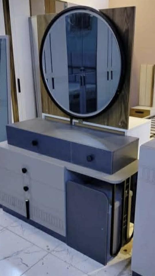 غرفة تركي ١٠ قطع لوك ماخذيها قبل ايام. بعدها بالغلاف  فخمة كلش 
سرير مخزن وانارة وشازلون 
العنوان بغداد الاعظمية


**إذا كنت صاحب هذا الإعلان وتريد حذفه لأي سبب، رجاءا أرسل رسالة إلى الدعم الفني**