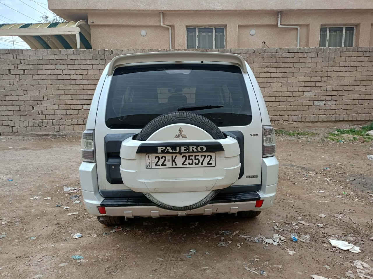 سلام عليكم للبيع باجيرو 2008 لون أبيض صدفي سيارة مصبوغة عام اثر تجيه عل جهه سايق رقم اربيل الدولي الجديد
تحويل مباشر 
سيارة كير ومحرك  كفالة
حجم المحرك 3000 اقتصادي
7 راكب ويل كب كروم مال لكزز 
مكان السيارة صلاح الدين تكريت السعر 95 ورقة


**إذا كنت صاحب هذا الإعلان وتريد حذفه لأي سبب، رجاءا أرسل رسالة إلى الدعم الفني**