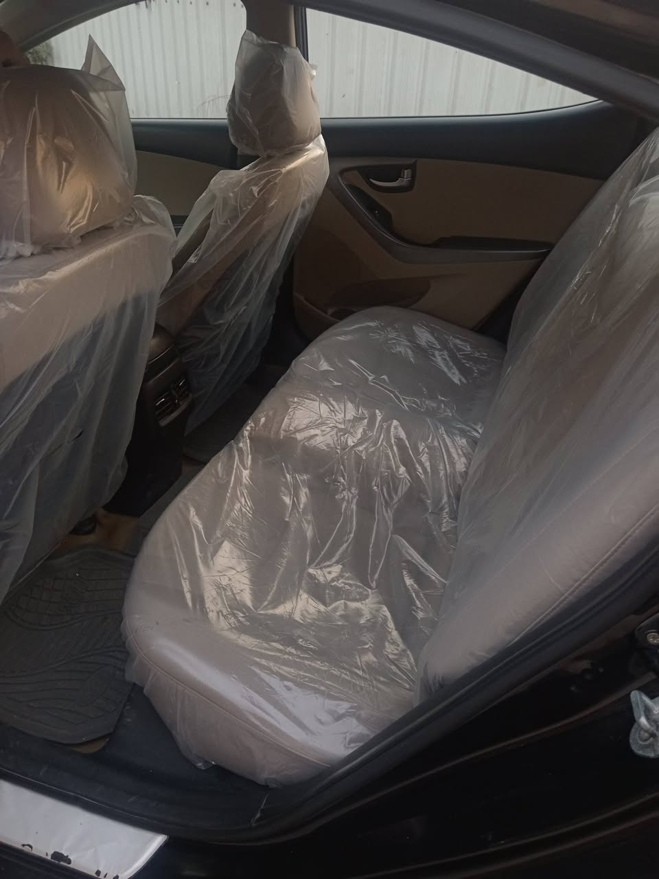 بسم الله ماشاء الله سياره النترا 2015 وارد خليجي سياره ماشاءالله جديده  ماشيه 114الف كيلو متر شاشه كامره دواره قطعتين تبريد اشاير مري سياره بسمي هزه جديده تحويل ثاني يوم السعر 128 رقمي *********** ما متواجد عله الفيس رجأن المو شراي لا يتصل المكان بغداد حي الخضراء
