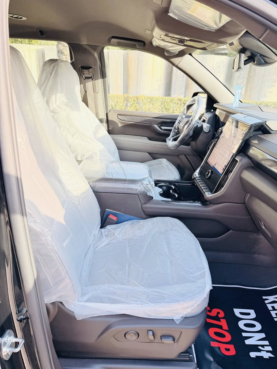 السلام عليكم للبيع GMC الفيشن 2025 مكفولة كفالة عامة من كلشي ماشية 30 رقم بغداد السعر 607 ورقة وبيها مجال بسيط للاستفسار ((***********)) مكاني بغداد زيونة.
