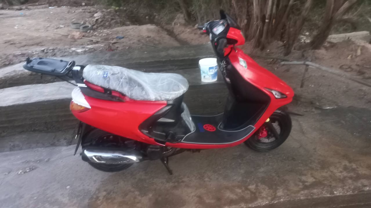 السلام عليكم دراجه فراشه للبيع فحل دسك مكينه نعومه فول شلعه ومعدل تخبل كهربائيات كله شغاله اشاير لايت هورن نكره سلف سعر 350 وبيه مجال عنوان دوانيه قضاء السدير ***********
