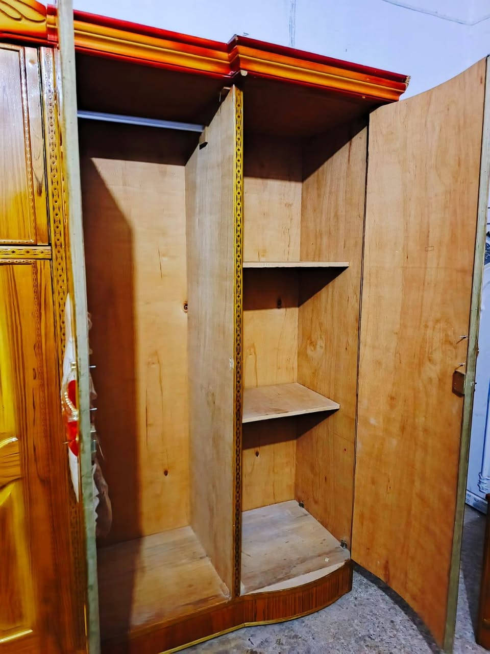 غرفه 6 ابواب صاج ملحق ⭐. مستخدم كلش نظيفه.موديل حديث .السعر ل 600..شراي يتصل&واتساب ***********..***********..يوجد توصيل

✨عندك غرفه اشتري&مراوس هم✨.........🌹
