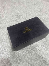 مزاد مختوم • اكسسوارات شخصية