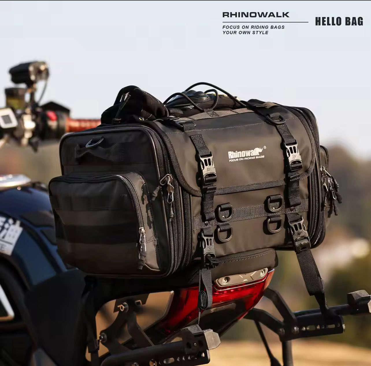 يالله 
متوفر جنطه جديده مامستخدمه مع كامل الملحقات
الحجم: 40L 60L
ملاحظة : بيه ضرر بسيط موضحه بالصور مزلوع (فالت) الاخياط مال سحاب من جهه وحده مال تكبير وتصغير على كد ١٠ سم بس ما مأثر على السحاب ينسد وينفتح طبيعي


**إذا كنت صاحب هذا الإعلان وتريد حذفه لأي سبب، رجاءا أرسل رسالة إلى الدعم الفني**