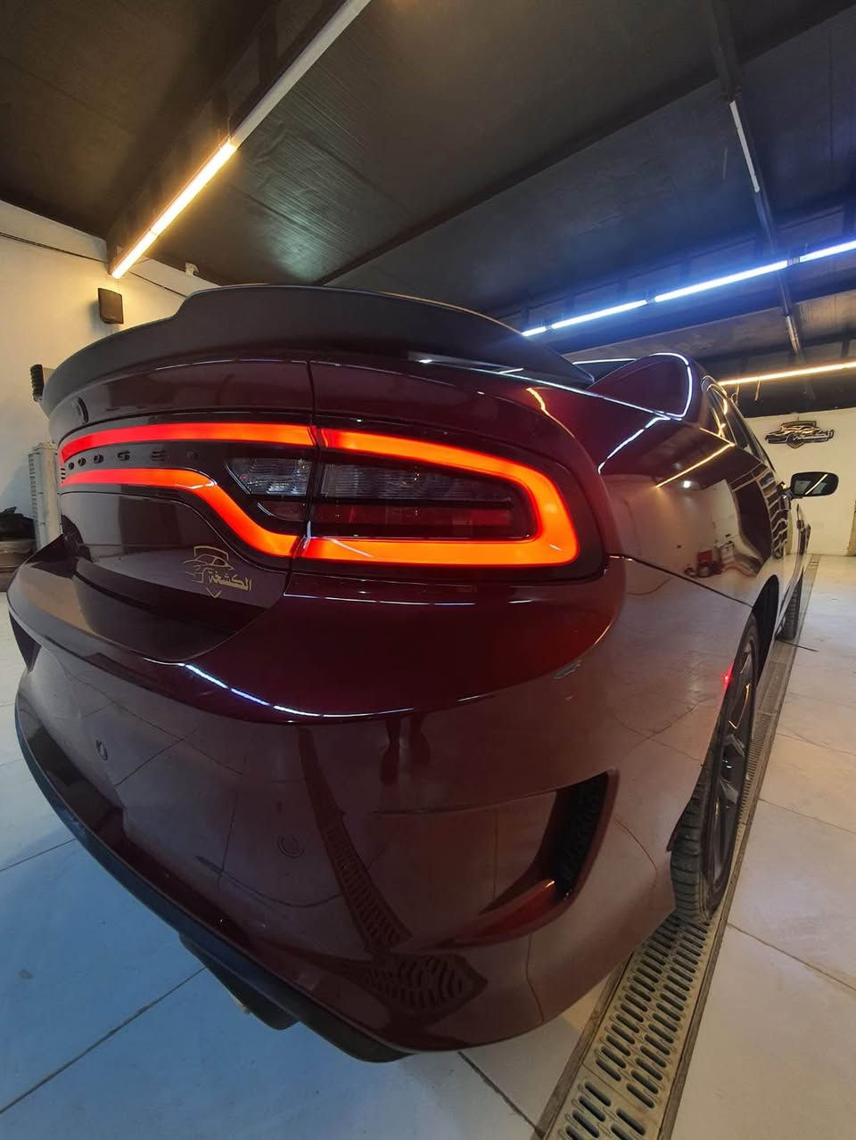 سلام عليكم 
دودج تشارجر 2022 GT PLUS وارد امريكي
محرك 3.6
فول مواصفات 
ماشية 18 الف ميل
كشنات مخمل وجلد
شاشة جبيرة
فتحة 
كاميرا دواره 
تبريد قطعتين 
نقطة عمياء
كفالة لغود وشواصي 
السيارة بدون دواخل ضربة بنيد وجاملغ ايسر 
السيارة رقم بغداد الجديد تحويل مباشر
السيارة حلوة وجاهزة من كل النواحي
للاستفسار ‭***********‬ بغداد, العراق
