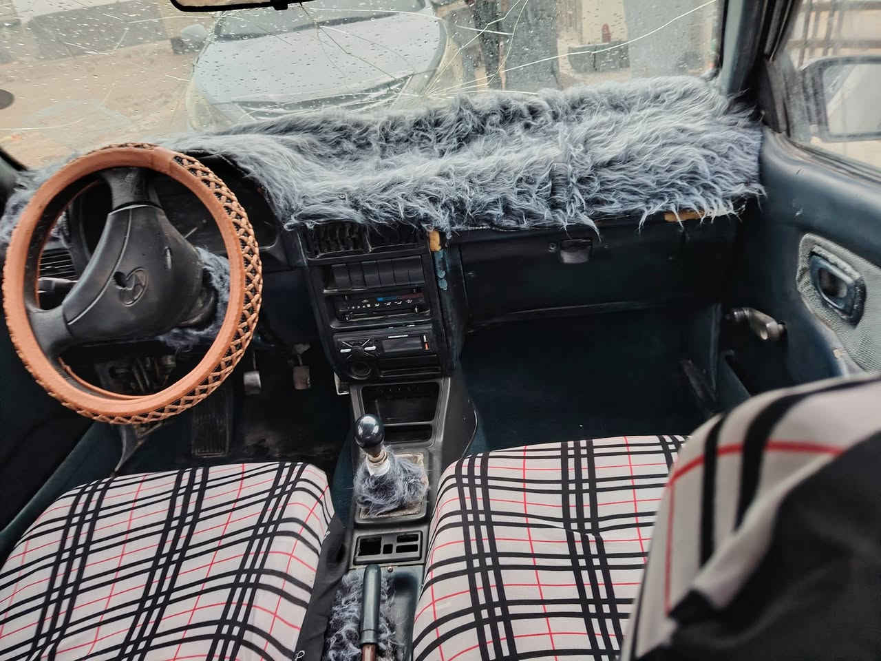 سلامو عليكم سياره كسنت مديل 1992مكينه كير خير من الله حداديه نص عمر سياره جهزه تخم تاير نضيف تحويل مبشر غرمات مصفره لستفسار هتف مكاني كربلا ***********
