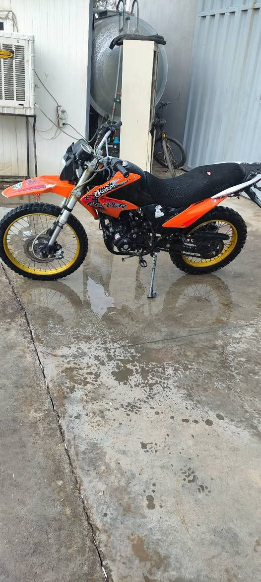 للبيع موتور سلنك سعر 750 في مجال تواصل هذا الرقم  ***********
