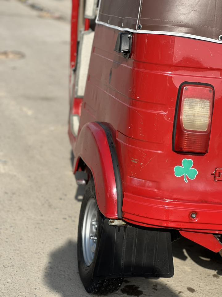 سلام  عليكم شباب تكتك  البيع موديل عشرين رقم وسنويه تكتكً خير منً الله. تعال وشوف بعينك ***********
