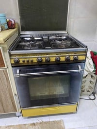 السراير ب٥٠اثنينهم الطباخات اىواحد ب٧٥الف الواحد شغلات الفرن فوك جوة م...