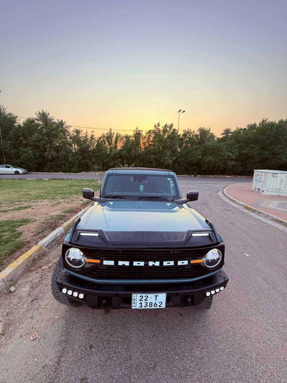 �🔥 فرصة لعشاق القوة والمغامرة! 🔥🚙
�🔥 للبيع  او مراوس – Ford Bronco 2022 Big Bend 🚙

🛕العنوان / الكرخ 
للاستفسار 

*********** ☎️☎️

رقم أربيل الجديد وبأسمي شخصيآ فحص وهزة كله جاهز 

✨ عداد: 36 الف ميل فقط

✨ محرك V6 سعة 2.7 لتر تيربو

✨ قوة هائلة تصل إلى 330 حصان 🏁

✨ فئة: Big Bend العملية والمليئة بالمزايا

✨ سقف متحرك بالكامل (Removable Top) لعشاق المغامرة

✨ لون خارجي مميز جداً بتصميم جبلي Rugged 🏔️

مواصفات فئة Big Bend:

✅ نظام دفع رباعي 4x4 مجهز للطرق الجبلية والصحراوية.

✅ عجلات 17 إنش مع إطارات مخصصة للطرق الوعرة.

✅ مقصورة داخلية رحبة مع شاشة 8 إنش SYNC 4 تدعم Apple CarPlay وAndroid Auto.

✅ أنظمة أمان متقدمة: كاميرا خلفية + مساعد ثبات + وسائد هوائية متعددة.

✅ وضعيات قيادة متعددة (G.O.A.T Modes) تناسب جميع التضاريس.

💡 سيارة مغامرات بامتياز، تجمع بين القوة – الراحة – التصميم العصري.

📍 لا تفوت الفرصة! تواصل معنا الآن 📞
