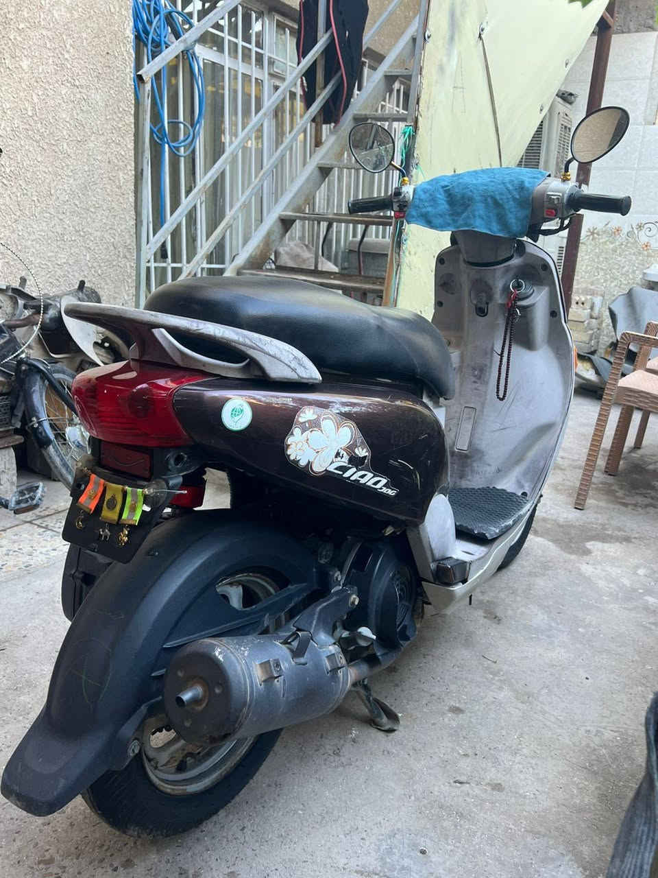 سلام عليكم دراجة فله 120 دراجة كفاله عامة مكينه ناعمة مامفتوحة موديل 2012 دراجة قبل شهرين من نازله دراجة كفاله بيهة نقوصات بصيطة الشراي يجي خاص سعر ب750 
‏‪***********‬‏ مكاني بغداد الغزاليه
