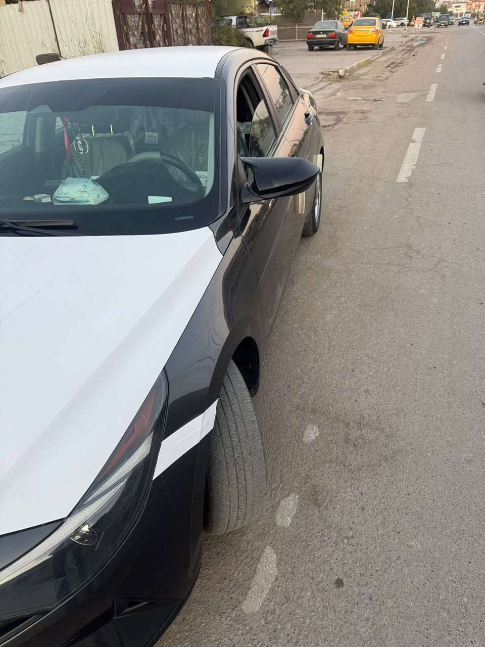 النترا 2023
وارد أمريكي حادثها قطعتين 
سياره ماشيه 48 ألف گليو وليس ميل 
لون رمادي شذري السياره نص فول شاشه كاربلي حساسات 2000 مكينه دوش كير at بلاد المرغوب وهاي صوره حادثها رقم بغداد بسمي تحويل مكانها بغداد الشعب 
للاستفسار 
*********** 
سعرها 150 ورقه وبيها مجال للشراي .
