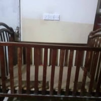 سرير اطفال • ٣٠
