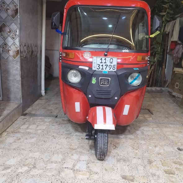 سلام عليكم تكتك 22 شهر 8 رقم بغداد انكليزي تحويل ثاني يوم
كفاله عامه كشر ومكينه لا ضربه ولا صبغ ولا معجون اكفله من كلشي 
بيه تخم تاير دوشمه زيرو كهربائيات كله شغاله كلشي ما ذب عليه كبل للشارع 
مكان بلديات نادي صنادي ***********، *********** السعر  750 4 مستعجل لغرض علاج
