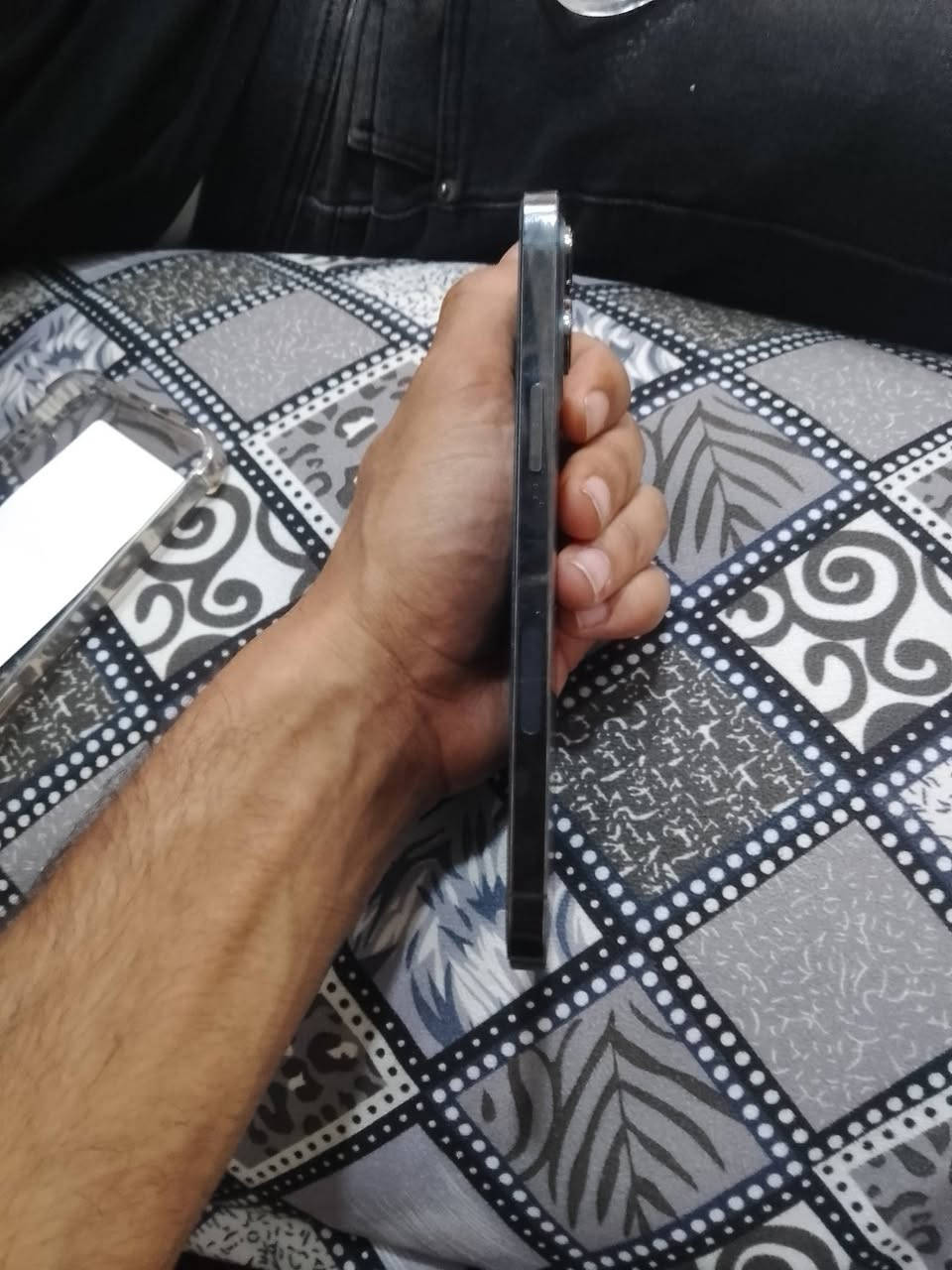 سلام عليكم جهاز بيع ايفون 12 برو ماكس ذاكره 128 بطاريه 89 حقيقي مصعد 95 فيس ايدي واكف محدث اخر تحذث جهاز تك سي فقط بيع سعر 450 و بي مجال مكاني موصل برطله تواصل على خط  و واتساب ***********
