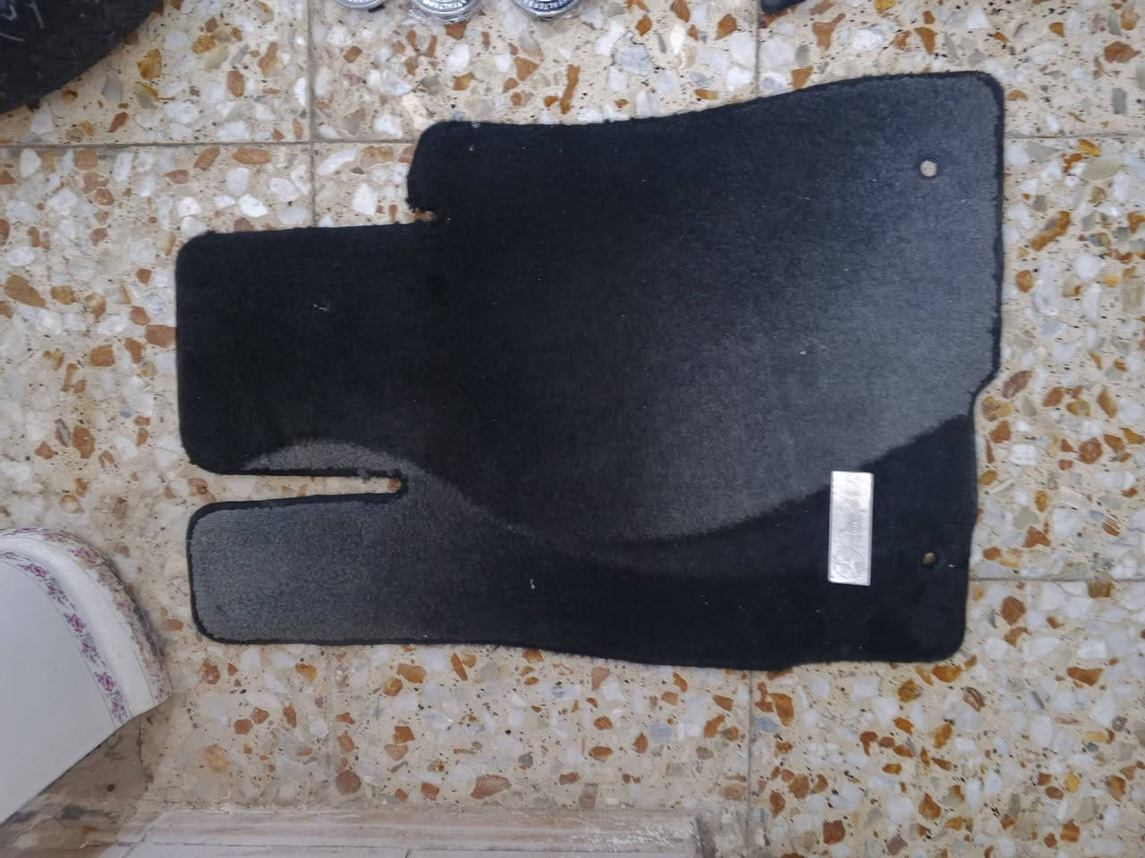 السلام عليكم غراض مارسدس   سبير اصلي زيرو + ارضيات مارسدس يابانيات جدد + لدات علامه مارسدس + كبات AMG+ ستدات بلاديه يرهم جميع مارسدس +جك اصلي شرط ويا تكايه زيرو بعدهن + فيتبم AMG رياضي ياباني+   عده مال سياره وفيوزات وكتلوك 
اخوان خلي سعر بل يرضي الله وبل عافيه عليك مكاني بغداد 
للتواصل خاص او وتساب***********
