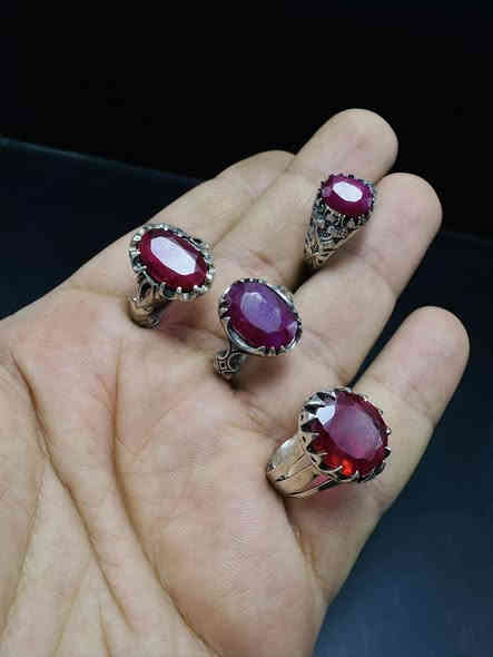 خواتم فضه احجار طبيعيه فضه 925
شرط يوصلك نفس الصوره و جودة احلى 🔥
للاستفسار والطلب مراسله الصفحة او واتساب 
***********🔥
يوجد توصيل لجميع المحافظات/العنوان ناصريه الشطرة
الخان فضيات حسين 💥
