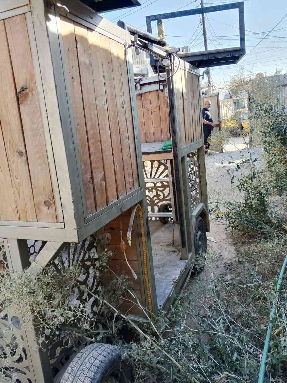 السلام عليكم عدنه عربانه لبيع السعر ٩٠٠وبيهاء مجال هاذه رقمي ***********

