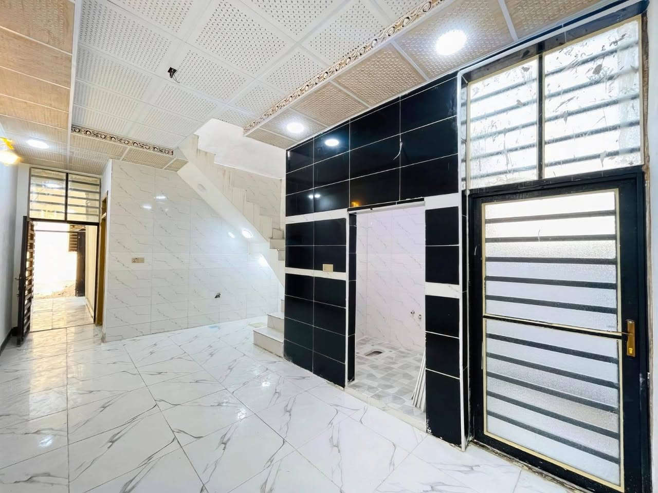 عرض بلاش 😱 بيت 🏠للبيع المساحه 100 متر طابو زراعي سند 25 اقرار محكمه🔱 مشمول بلطويب السعر 29 مليون💵💵 وبي مجال عمود 317 يحتوي البيت على
📌غرفه
📌صاله
📌مطبح
📌استقبال
📌حمامات خارجيه وداخليه
متوفر جميع الخدمات ماء كهرباء تبليط انترنيت ضوئي اناره ليليه
للاستفسار ***********
#ملاحضه_يوجد_واتساب 📩📩
