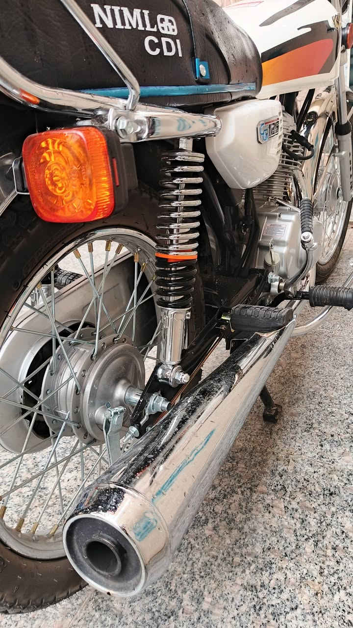 سلام عليكم دراجه اربعه كير للبيع مديل26 السعر  700 وبيها مجال اوراق سكنر العنوان كربلاء رقم ***********
