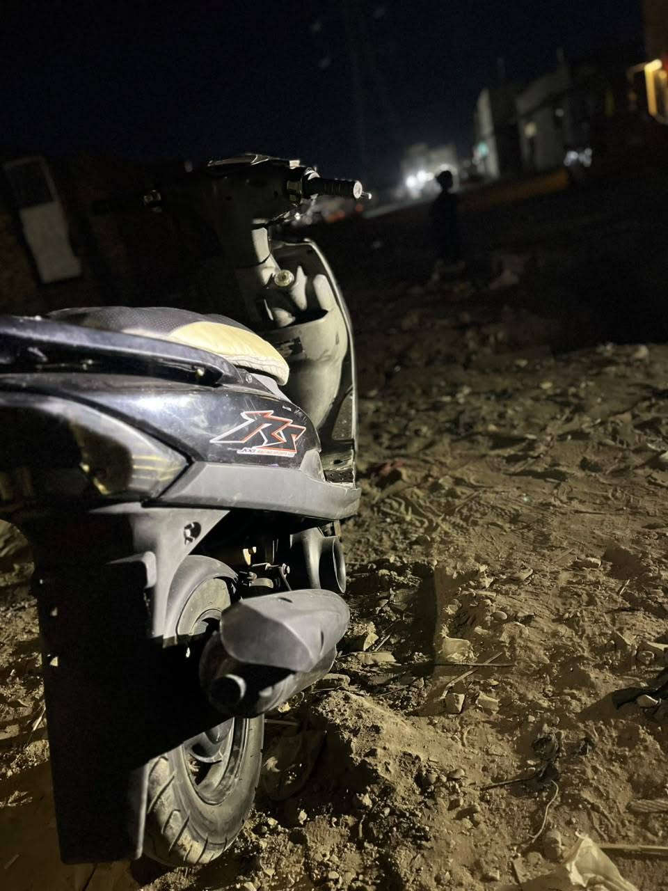 السلام عليكم شباب ماكس عدلة نضيفه لا تبخير ولا تنقيص الدراجه مكينته بلاديه برغي ما مفتوح بيه شلعه ومعدل فول صرنصه أف ام مكاني مدينه الصدر حي الكوفه السعر 650 وبيه مجال متواجد فيس واتساب فقط ***********
