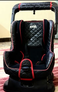 كرسي سيارة أطفال • كلش نضيف • بيه مجال
