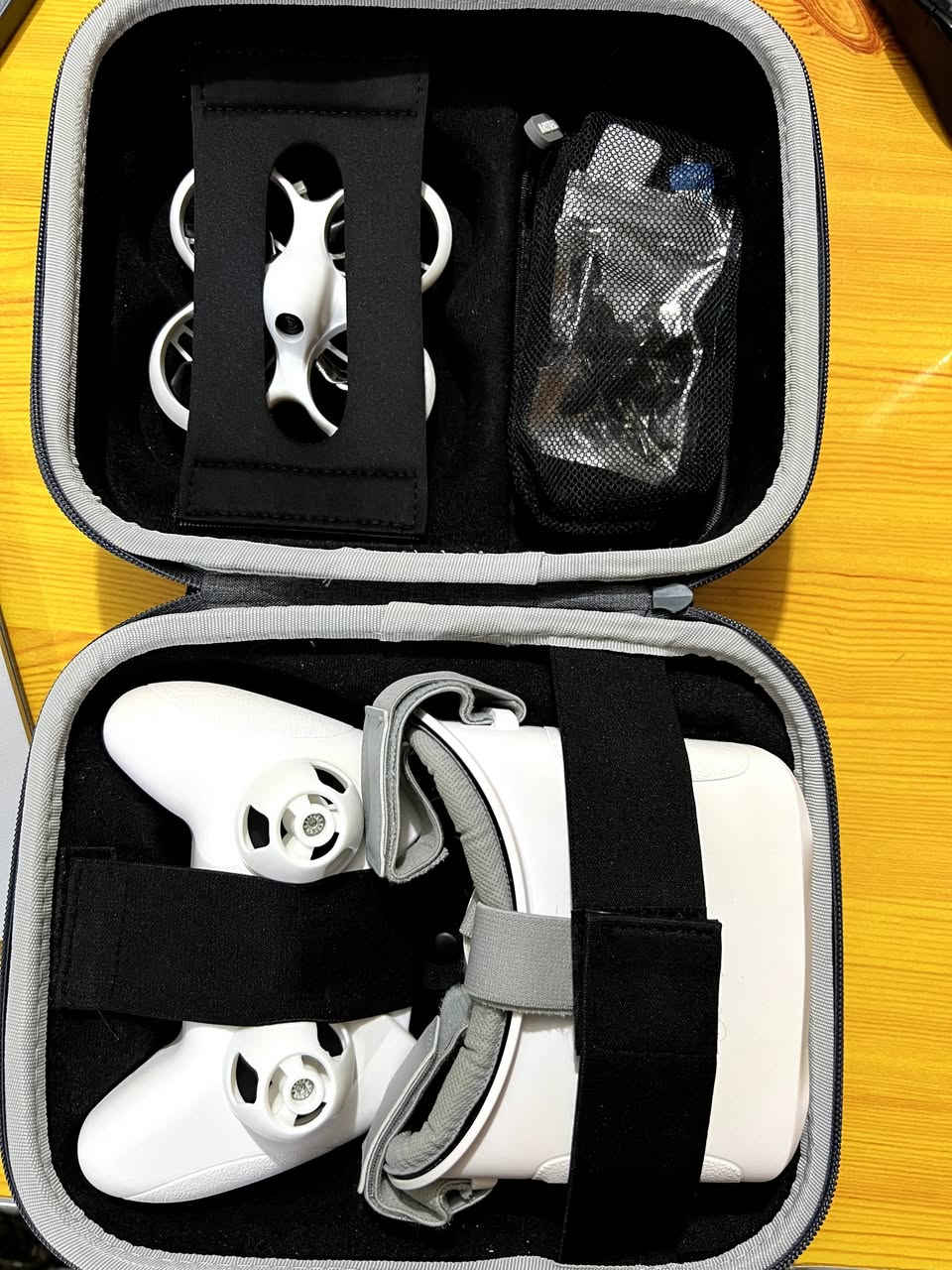 BetaFpv cetus pro جديده
 كت fpv كامل
محركات برشلس 18000kv
هيكل indoor مقاوم للصدمات

ملحقات -
بطاريات 2
مراوح 8
لوح برمجة 1
مفك براغي 1
قالعه 1
براغي احتياط
نظارة BetaFpv 
كنترول BetaFpv 2 se

السعر 240 
متوفر توصيل مكاني كوت 
واتساب ***********
