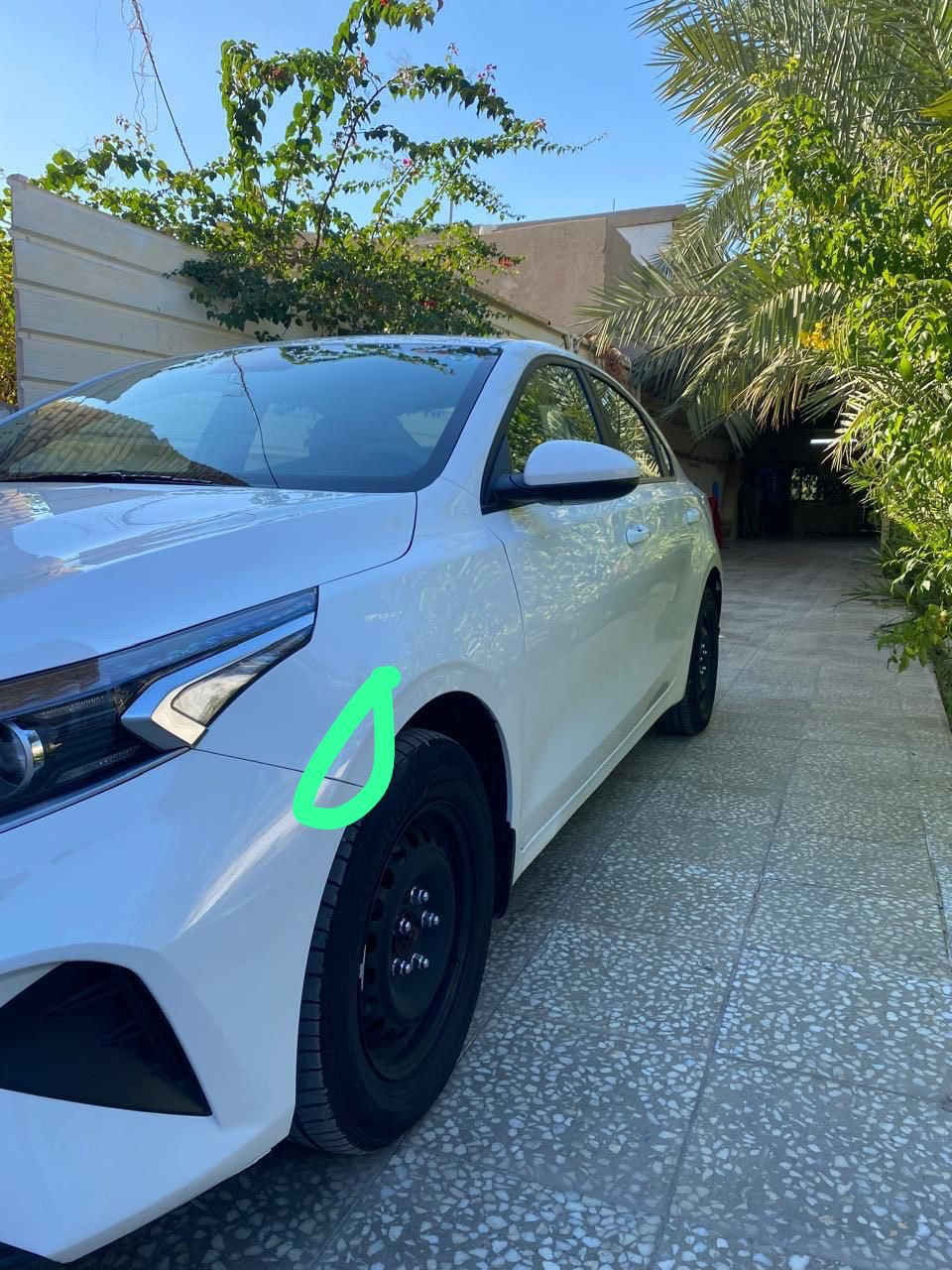 سيراتو 2024 
ماشية 30.000 
رقم بغداد مكفولة السيارة 
بيها بارد كد اصبع الي ماشر علية

***********
بغداد الشعب 
178$
