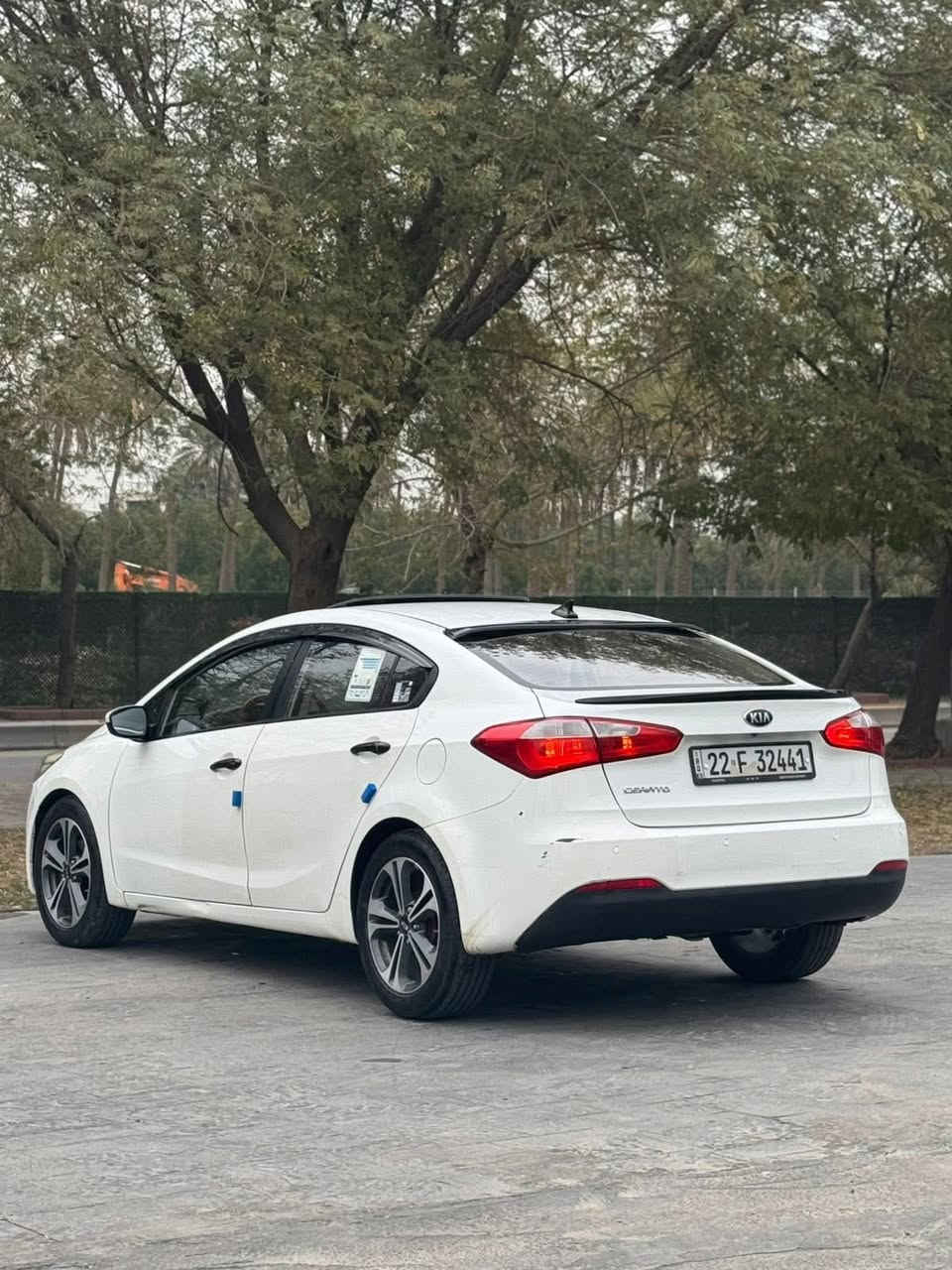 السلام عليكم.
سيراتو مديل 14 خليجي. رقم اربيل باسمي
ماشيه 135. صبغ باب خلفي +نصف باب السائق. بدون دواخل. جاهزه محرك كيركفاله. تخم تاير صدر. جديد تبريد جاهزه
المواصفات :
فتحه. / ويل كب. / شاشه تاب / تحكم ستيرين / محرك 1600 دوش /
وباقي المواصفات المعروفه.
عنوان السياره :
الاعطيفيه الدامرجي.
للتواصل / ***********
