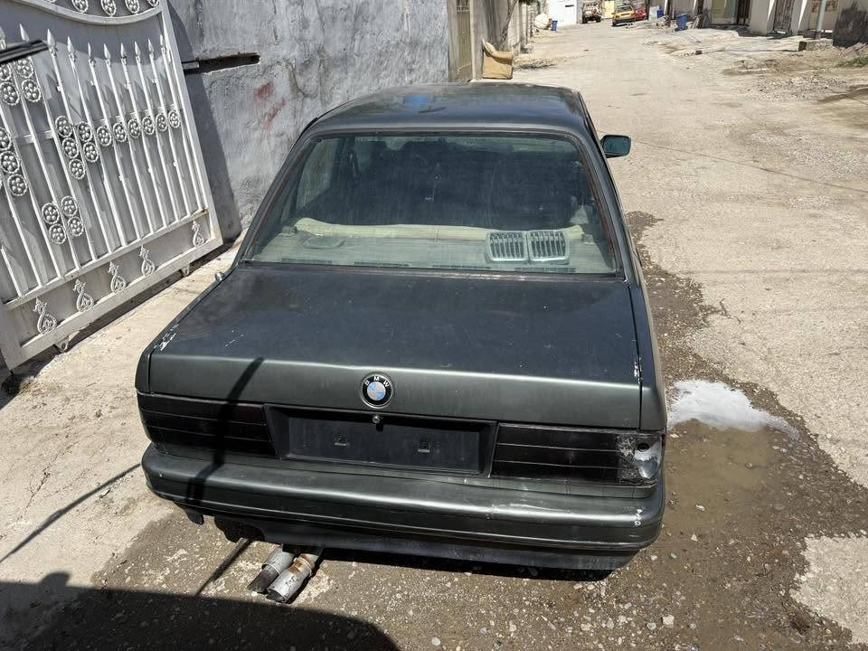 سلام عليكم بسبب الوعود الكاذبه لا تخابرني امسح المنشور اني جايك وبعدين تختلف او خلي السياره الي لاتبيعها الغيري رجاء 

بي ام زعره موديل 1989
سنويه ساقطه من 2019
ماشين بلمعامله هزه وهاي السوالف راعيها يريد تحويل رقمها صلاح دين 
السياره كبت بيها نار وبعد ما اشتغلت ابيع واقع حال 
للعلم غراض السياره كلها موجوده 
السعر 20 وبيها مجال للشراي 
عنوان ديالى بعقوبه 
***********
***********
تحياتي
@
