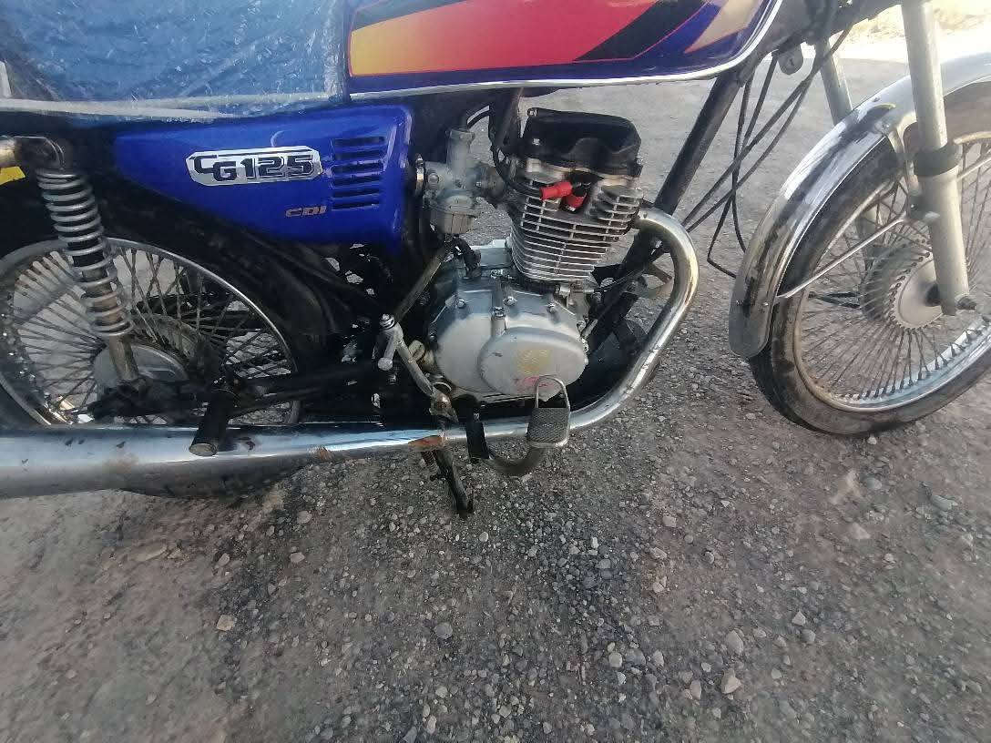 دراجه ناريه ايراني للبيع موديل 2018 اوراقه موجوده كهربائيات كله شغاله سعر 350 بيها مجال للاستفسار اتصال ع الرقم ***********
