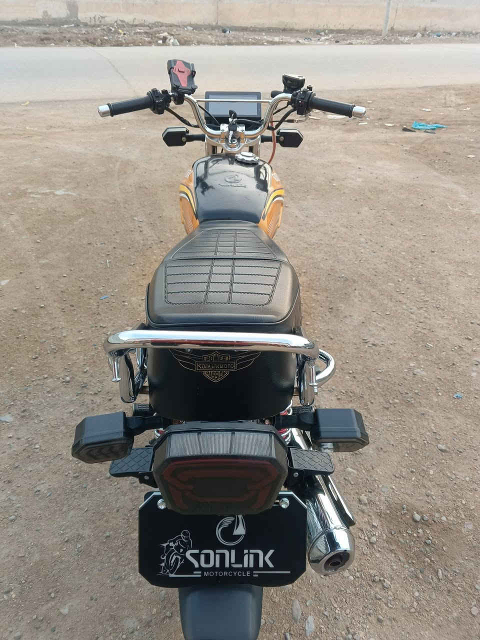 السلام عليكم اخوان
ملاحظه اخوان حجز ماكو الي يجي اول واحد 

هو ياخذهه  

تايكر موديل 25 ختم سونك الاصلي 

نظافه شوفه عينك شرط كيكه 

سعر 725 ... والشراي يدلل 

مكاني حله شوملي 

***********
