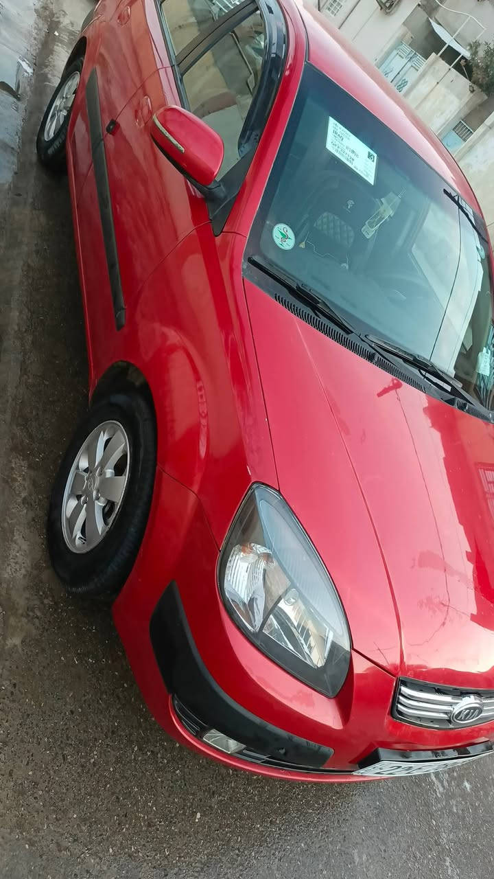 السلام عليكم
كيا برايد ٢٠١٠ سياره جاهزه 
بيها تصليح بالمسطره شبر على البارد مصبوغه عام للجماليه بيها تلقيطات معجون في مكانات
الشرعي بالموصل الرقم مصطره
ترهم مراوس وحسب القناعه السعر ٨٧ اتصل على ***********
