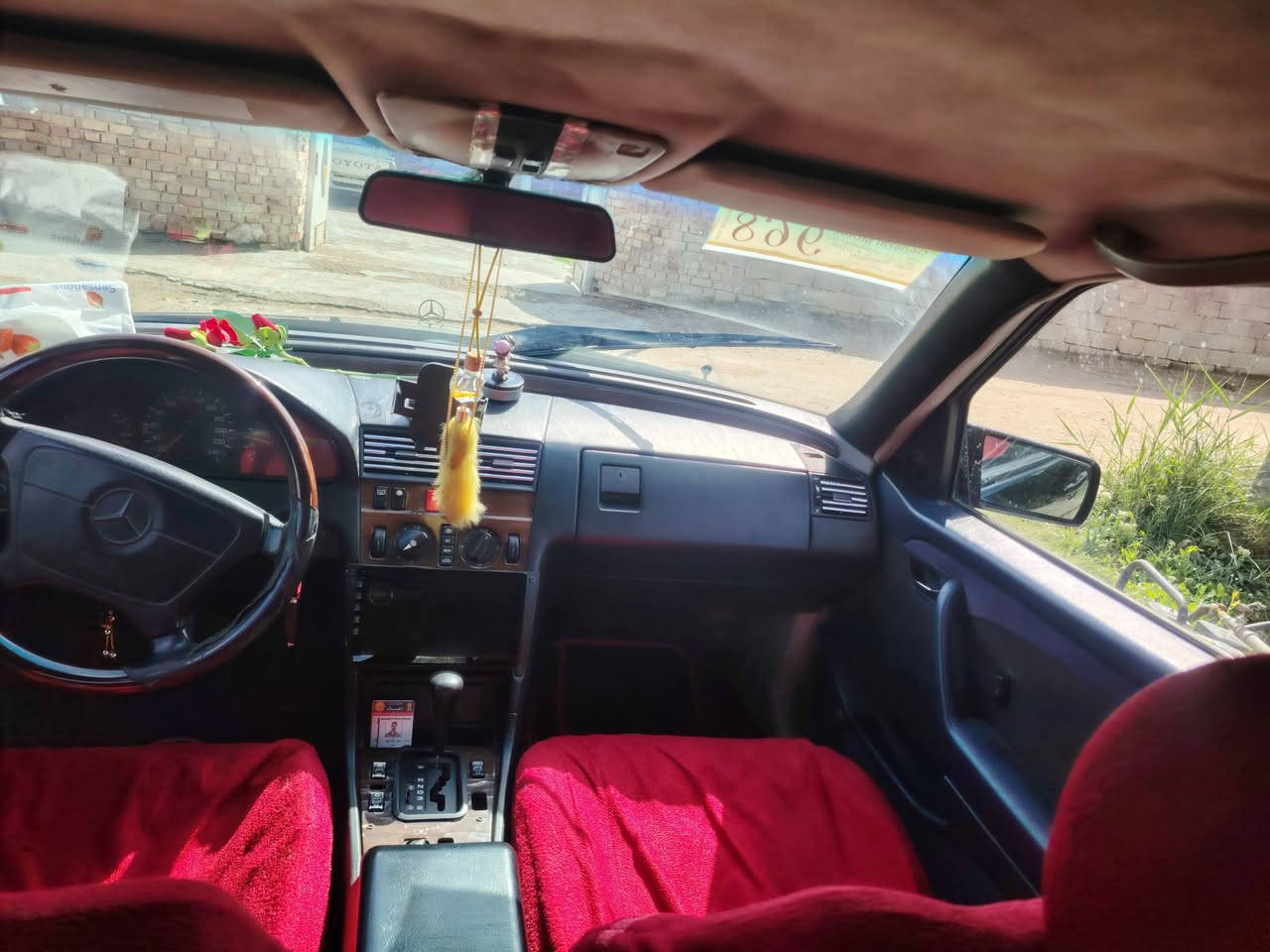 سلام عليكم
مارسدس بيبي شبح للبيع بغداد  
موديل 1994
محرك محور VVT 3000.  كير ومحرك جدد
حداديه جديده  
جام تحكم كهرباء 
تبريد شغال 
السياره جاهزه من كلشي 
السعر 55وبيه مجال 
للاستفسار ***********
