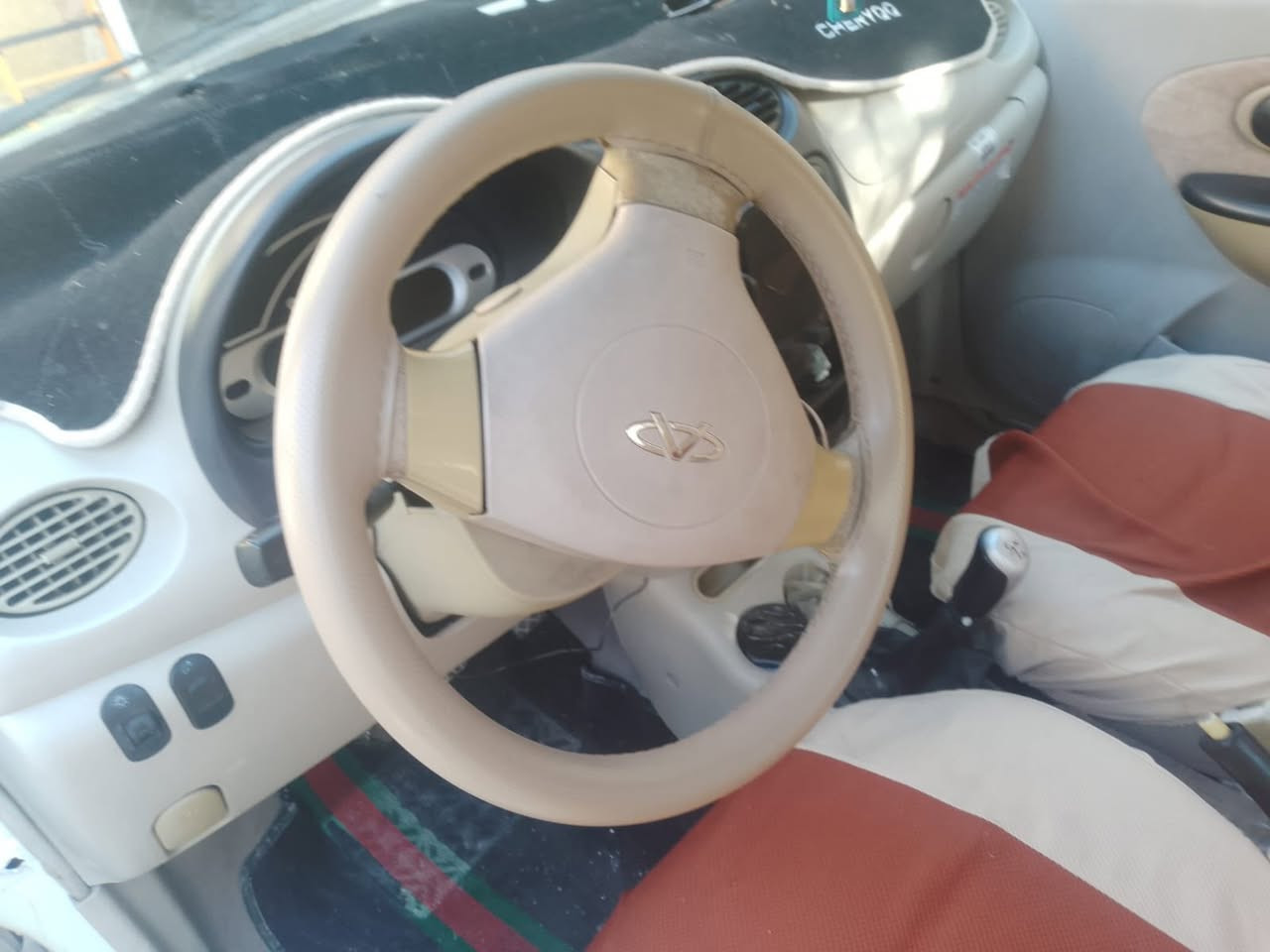 سلام عليكم كيوكيو موديل 2013 ماشية تقريباً 55 الف جديدة مكفولة من الصبغ والضربة السعر المطلوب 38 ورقة 
للاستفسار ‭0771 661 7622‬
