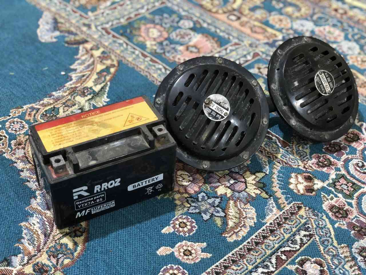 سلام عليكم هورن بوش اصلي مقسم وجاهز صوت عالمي باتري جديد مامستخدم قيم وخذ مكاني ناصريه شارع بغداد ***********
