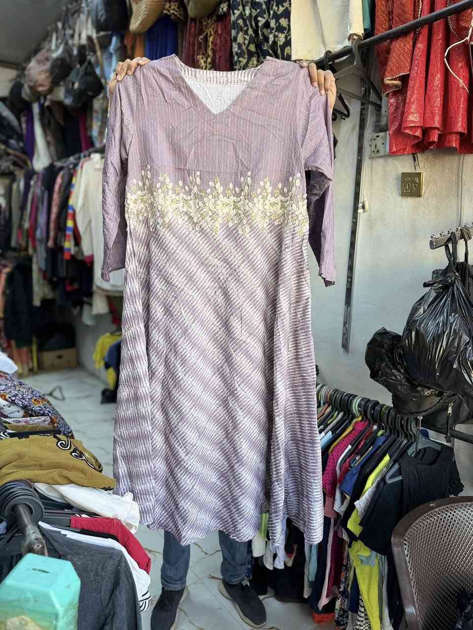 السلام عليكم
فتح اليوم 
١_دشداشه كشمير ودراعه نسائي 
٢_رمضانيات 
٣_شلحه نسائي 
٤_تشيرت نسائي قياس خاص 
٥_بجامه نسائي 
٦_ملابس اطفال تشيرتات و بجامه نفنوف بناتي 
٧_تشيرت رجالي 
٨_كيلوت نسائي 
المحل مقابيل مستشفى العزيزيه العام


**إذا كنت صاحب هذا الإعلان وتريد حذفه لأي سبب، رجاءا أرسل رسالة إلى الدعم الفني**