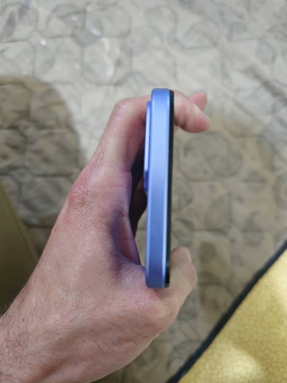 جهاز ريلمي c85  الذاكرة ٢٥٦ رام يصل الى ٢٤ مقاوم للماء والغبار ومقاوم للصدمات تصميم عسكري شاشه lcd دبل شريحة 
الجهاز ماخذي قبل ٦ ايام من الشركة ب٢٧٥ ورايده ب٢٤٠ وبي مجال بسيط جدا حك الجيه 
***********
