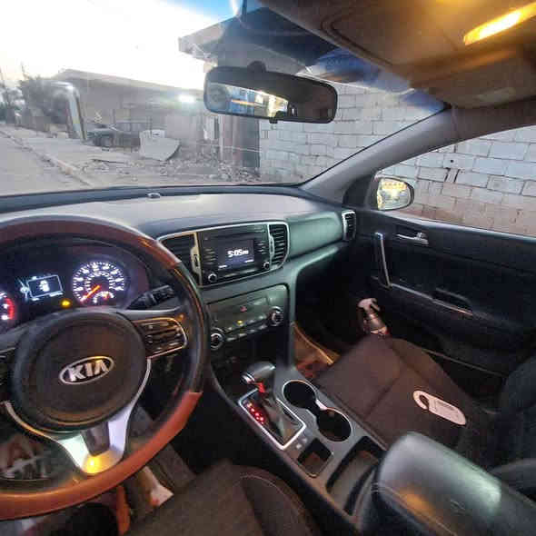 السلام عليكم كيا سبورتاج وارد امريكي موديل 2018 رقم بغداد الحادث كما موضح في الصور توجد فيها منظومة غاز ايطالي زافولي 60 لتر  السعر 155 بغداد الدورة هاتف ***********
