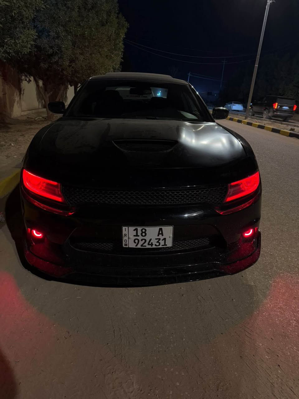 سلام عليكم
جارجر 2018 
جاملغ و بنيد +جاملغ خلف صبغ بس بدون دواخل
و بيها الركن شاصي كما موضح بلحادث
مناقصه شي جداديه جديده تخم تاير كامله من كولشي 
فول مواصفات فتحه نقطه عملياء هيتر كشنات 
*********** النجف, العراق
