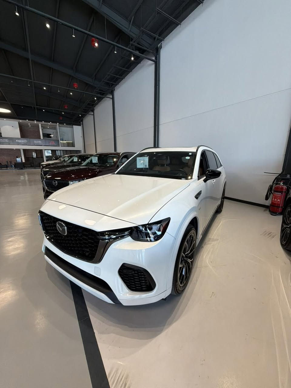 Mazda Cx70. 2025 

Primum plus S 
فول فول مواصفات

پانوراما
بصمه 
داتاشو 
كشن سارد و گه رم 
رادار ٣٦٠ 
كاميره ٣٦٠ 
لايت ليدو زينون AFS
صندوق جه گ
په رده 
تبريد مركزي 
شحني موبايل 
و زور مواصفاتي تر 
ژماره كاتي 
٣ مانگي له گه له بو رقم 
ارباك نه ته قيوه 
پيش كه پسه 
ته نها قباخ صندوق بوياخ 
***********
