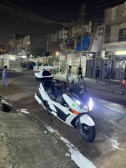 يا الله سلام عليكم متاح سلفر ونك جيتي 400 دراجه ماشيه 30الف وبل مزاد 16 الف ونص دراجه نضيفه حيل ومكفوله كفاله عامه من صبغ ولفتح وتبديل بيه جنطه تابوت اصليه وياه هوائيات اصليات + جي بي اس + قاعده تلفون اصليه + ستيرن رياضي دراجه نضيفه بيه 3 سويجات سكيورتي  وشوفت عينك دراجه مال جناي بياع شراي ماتفيدك سعره 28 وبيه مجال حك جيه مكاني بغداد حي اور 
***********
